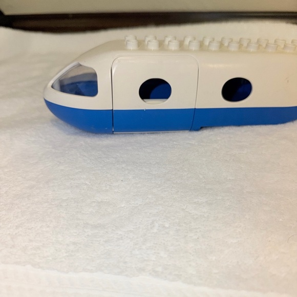 Vtg Lego Duplo White Airplane Fuselage Jetliner Plane W/ 2 Doors Cargo Passenger - Picture 6 of 8